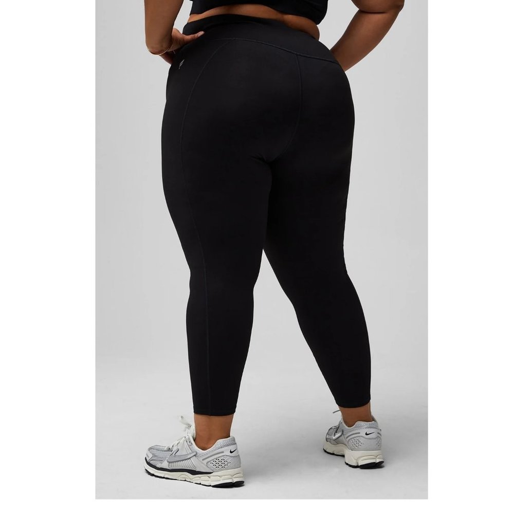 Fabletics  High Waisted Powerhold 7/8 Leggings Plus Size 4x